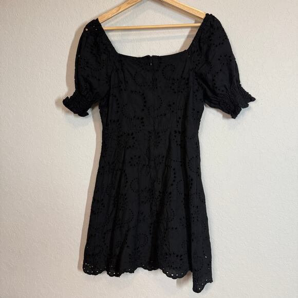 Women's 7 For All Mankind Black Eyelet Short Sleeve Tie Front Dress Size Small - Picture 9 of 10